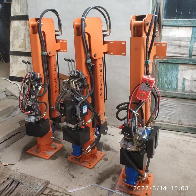 寿丰乡重汽蓝牌随车吊 3.2吨 国六动力强 液压驱动 农用自卸起重机